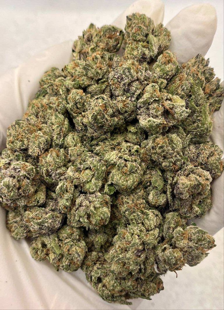 Grape-Candy-Runtz-THCa-Flower.jpg